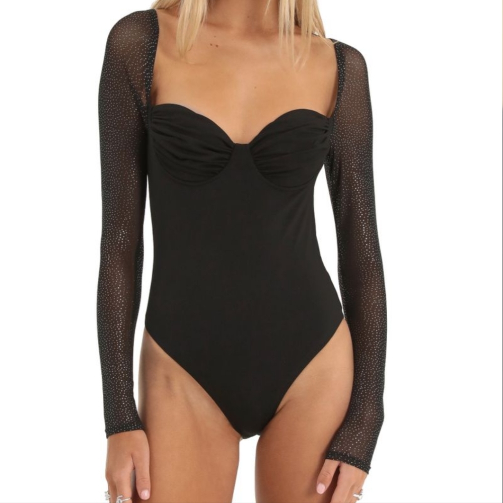 Elegant Black Long-Sleeve Women's Top - Picture 2 of 4